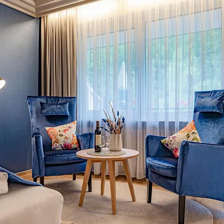 מלון Langenwaldsee