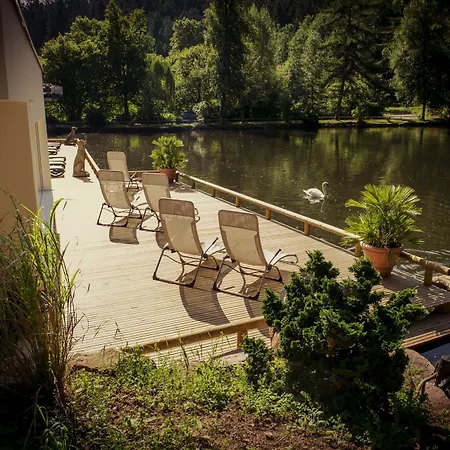 מלון Langenwaldsee